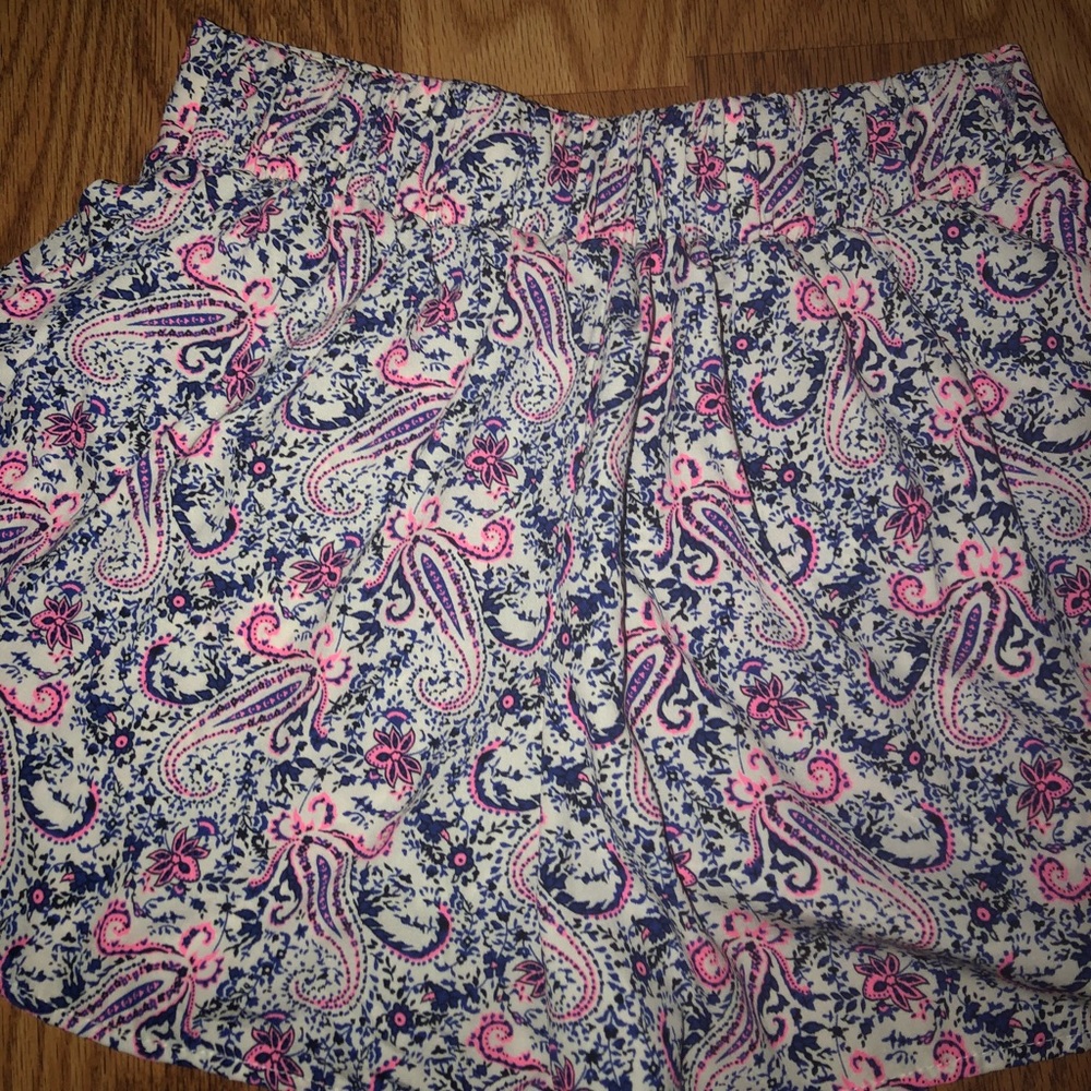 Patterned shorts - Picture 2 of 2